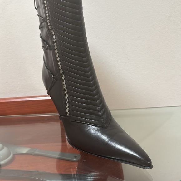 Gorgeous Italian boats hundred percent leather brand new - Picture 9 of 11